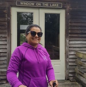 Meet your Posher, Maria